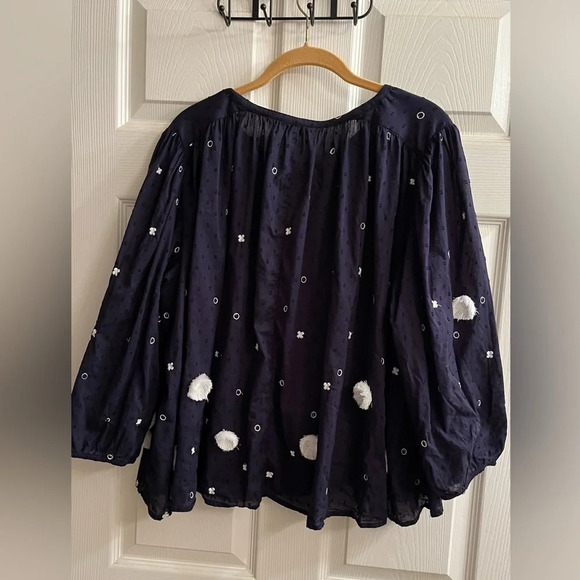 CROWN & IVY~ NAVY BLOUSE~DIMENSIONAL~XL - Picture 2 of 10